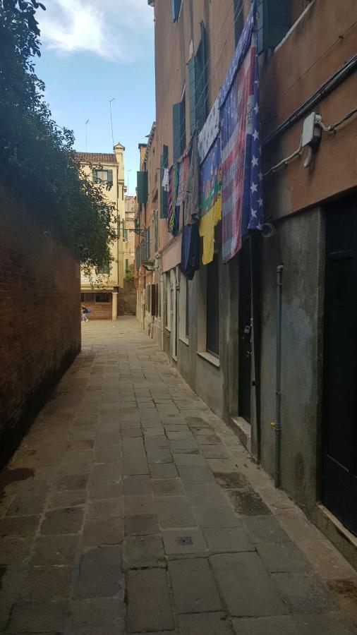 Golden Place Venesia Bagian luar foto